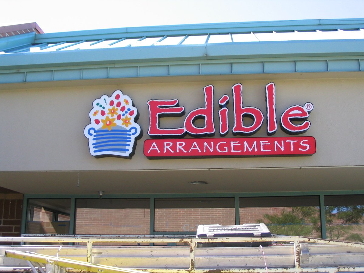 Edible_Arrangements_Channel_Letter_Sign
